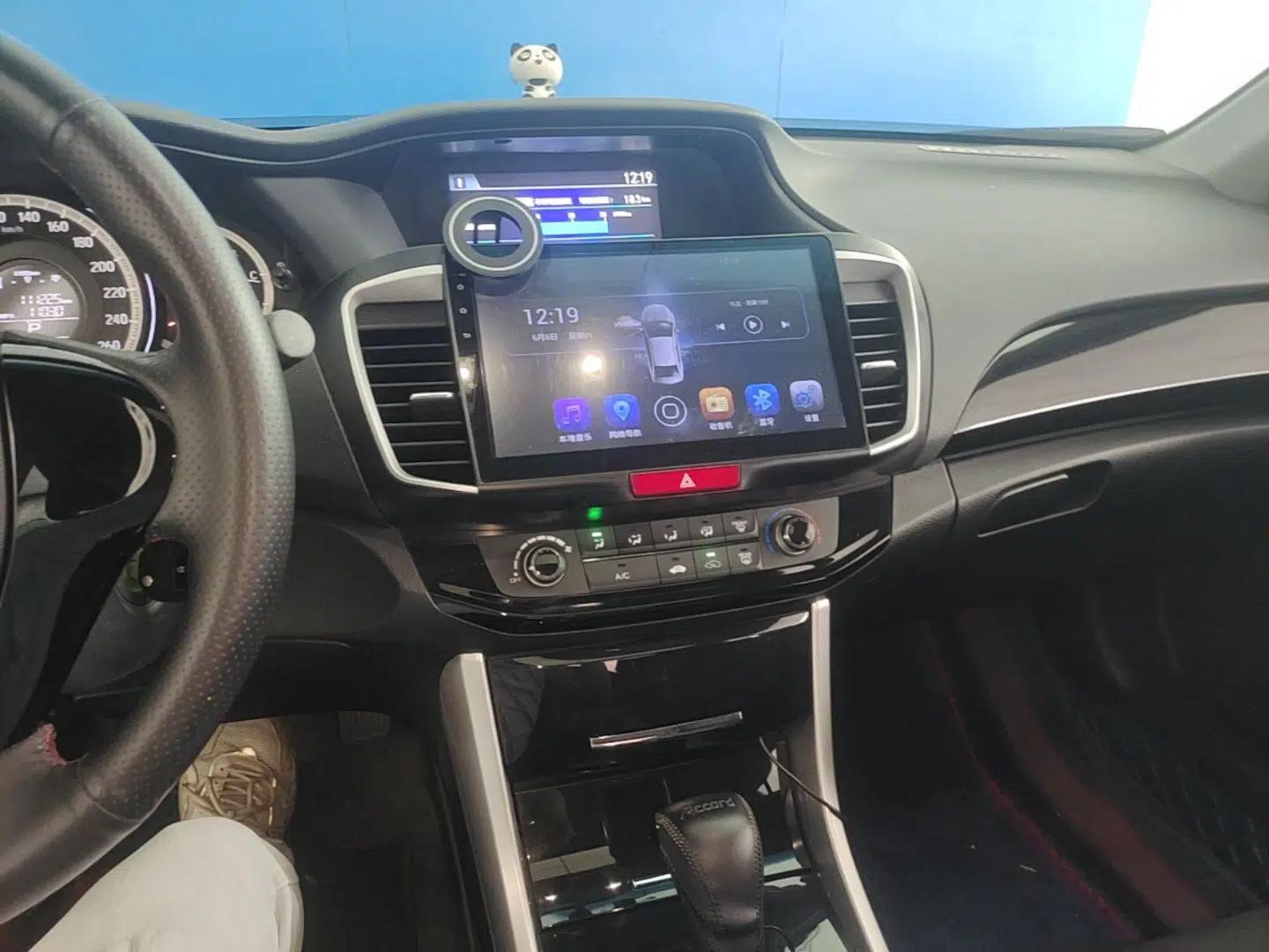 Honda Accord 2016 2.0L Comfort Edition — миниатюра 15