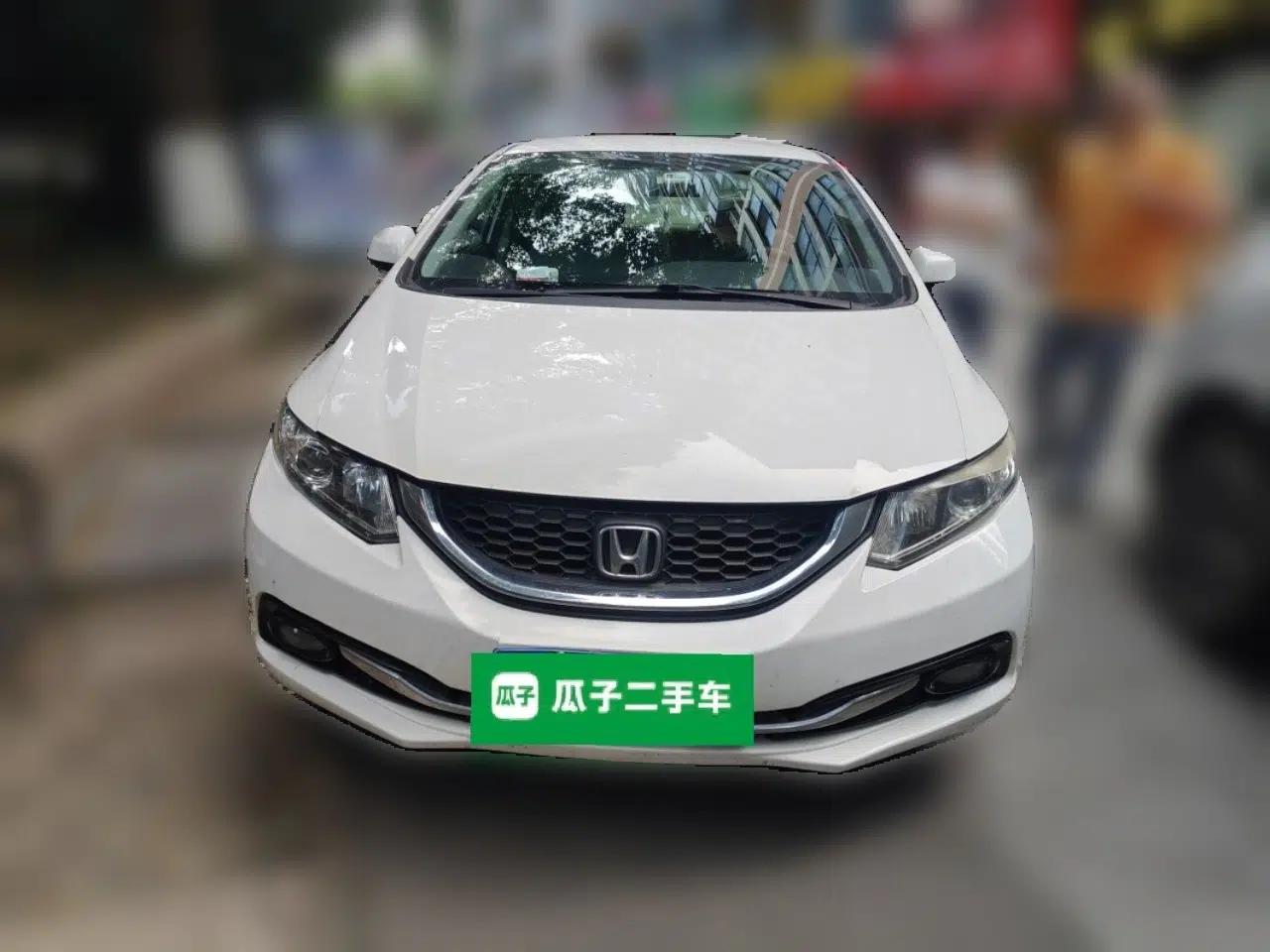 Honda Civic 2014 1.8L Automatic Classic Edition — миниатюра 2