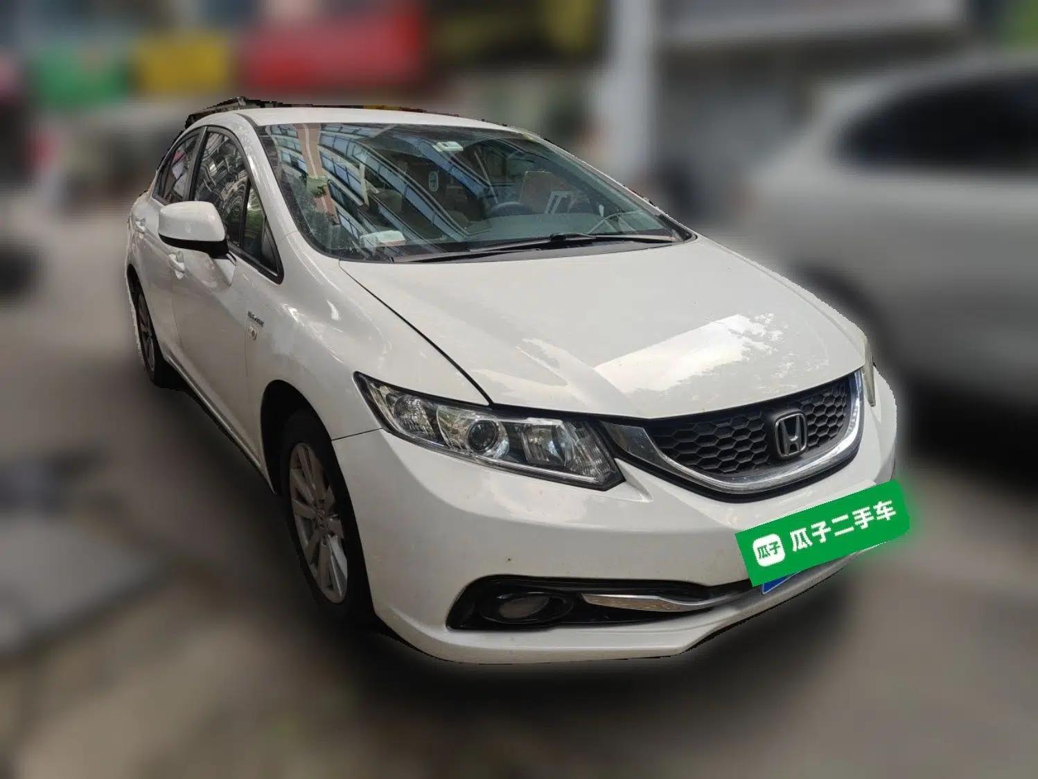 Honda Civic 2014 1.8L Automatic Classic Edition — миниатюра 3