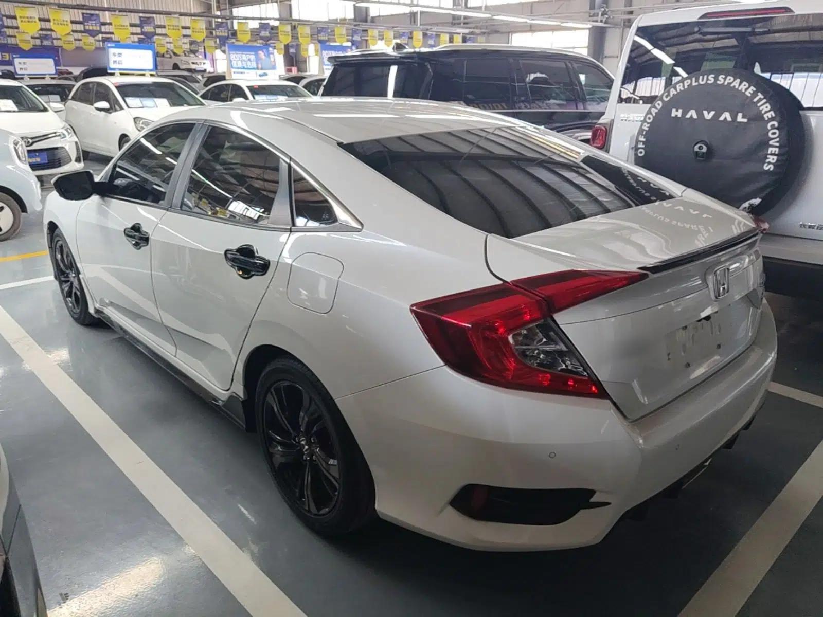 Honda Civic 2019 220TURBO CVT Dynamic Edition China V Emission Standard — миниатюра 4
