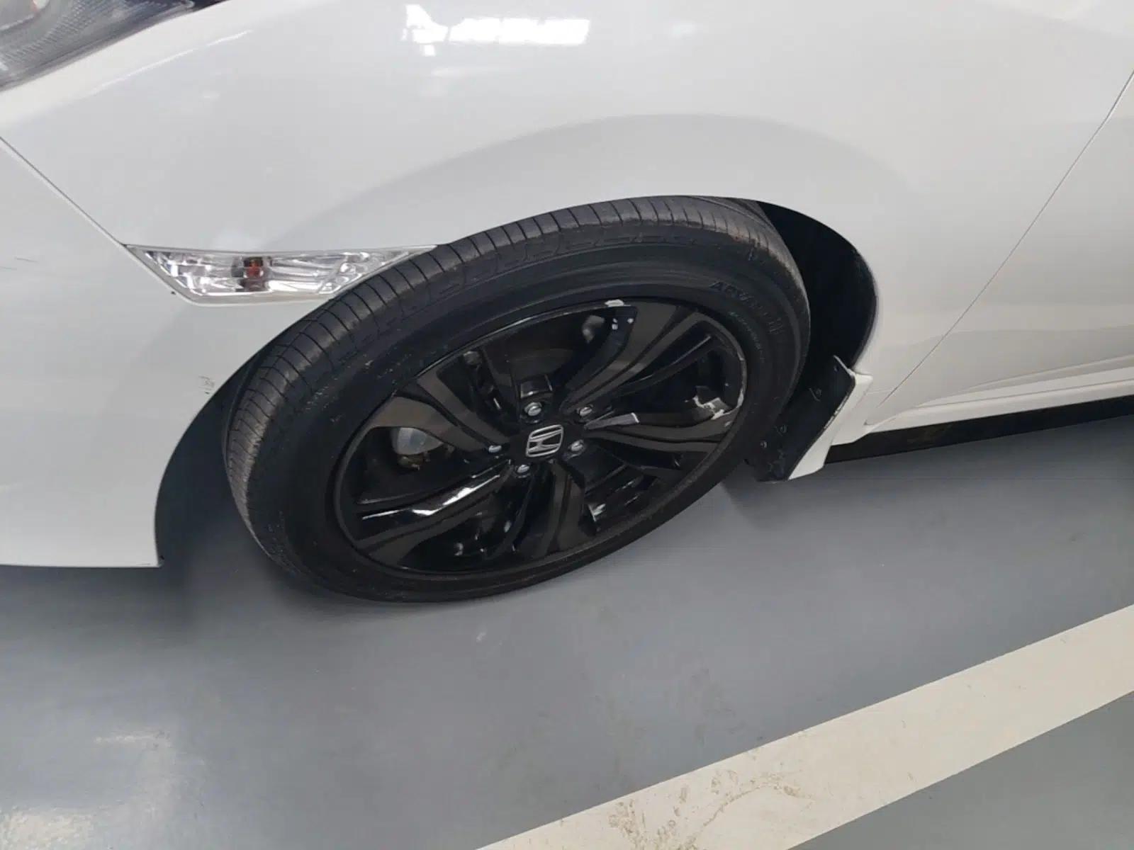 Honda Civic 2019 220TURBO CVT Dynamic Edition China V Emission Standard — миниатюра 10
