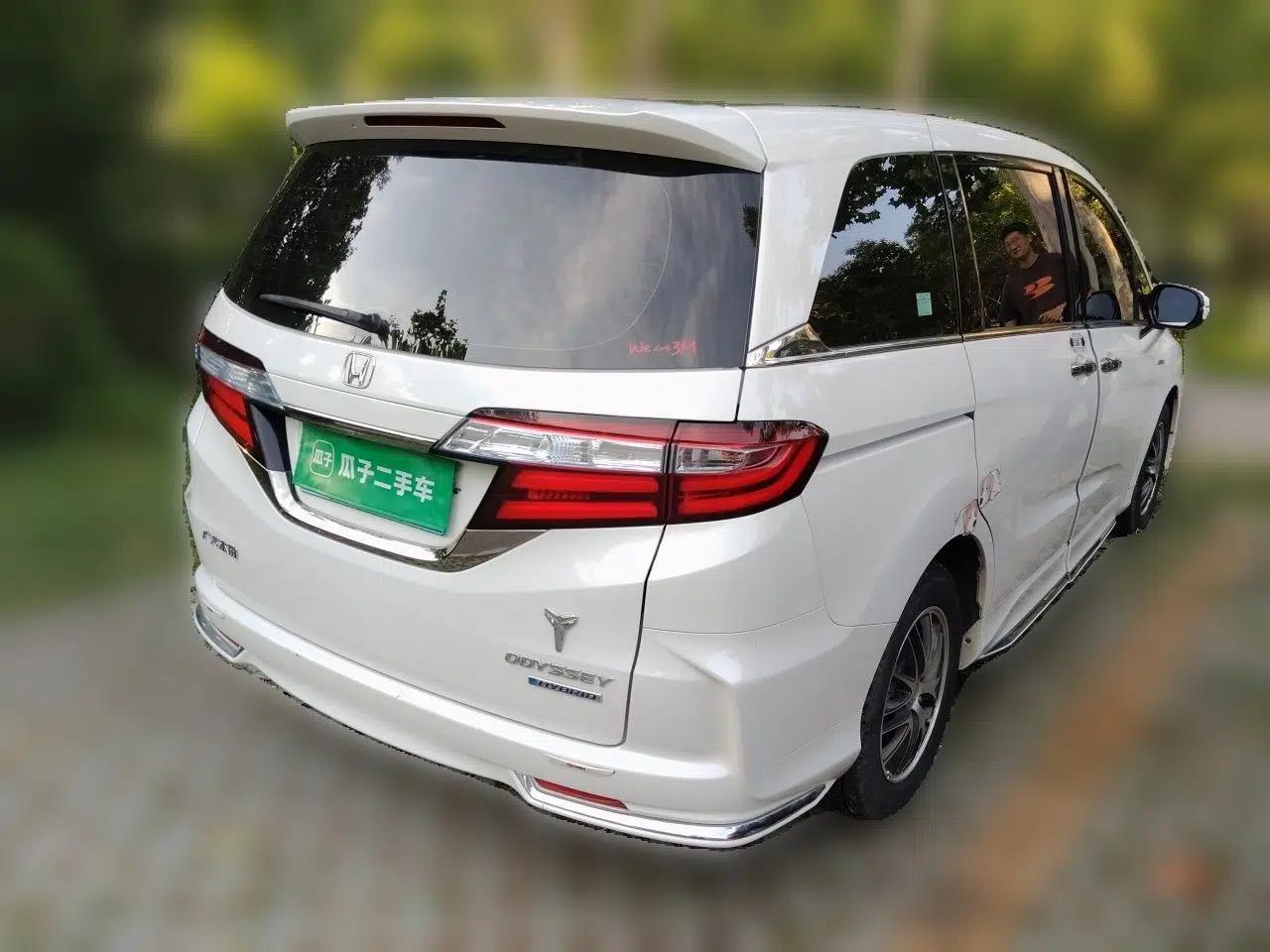 Honda Odyssey 2019 2.0L Rui-Changxiang Edition — миниатюра 6