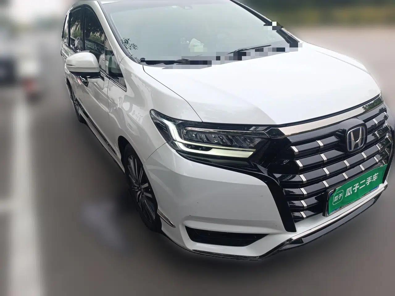 Honda Elysion 2022 2.0L eHEV Luxury First Edition — миниатюра 3