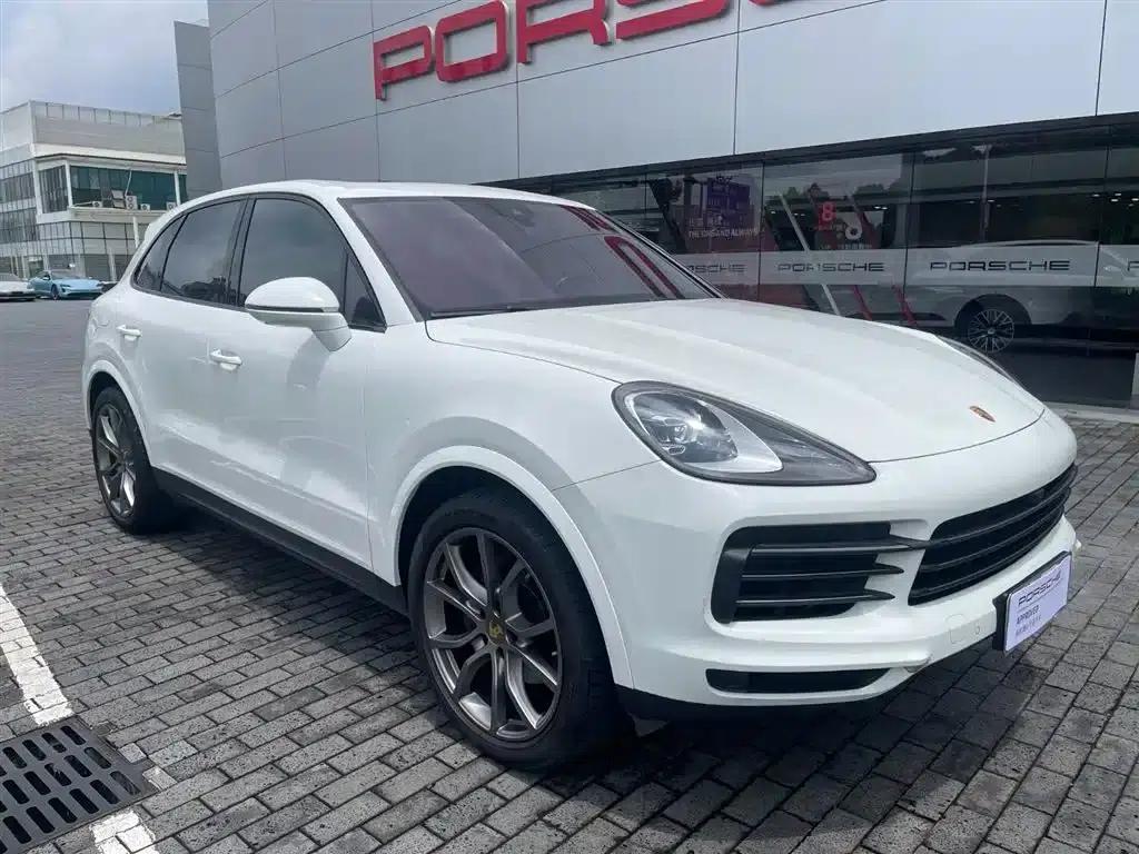 2023 Cayenne 3.0T Platinum Edition — миниатюра 3
