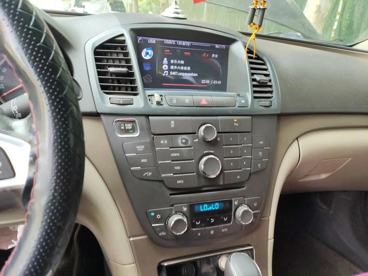 Buick Regal 2012 2.0L Luxury Edition — миниатюра 13