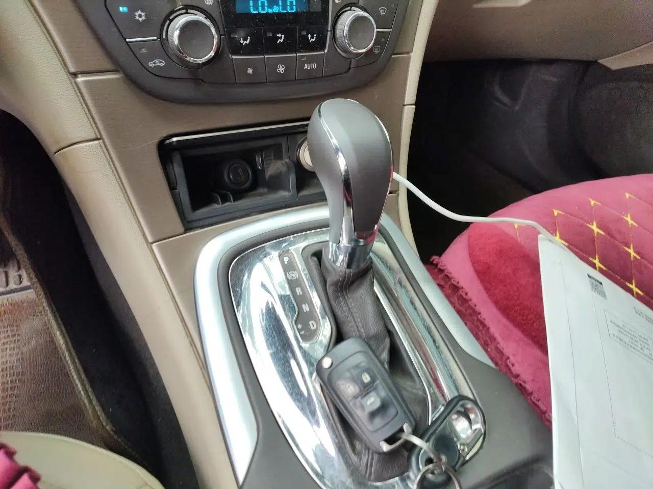 Buick Regal 2012 2.0L Luxury Edition — миниатюра 14