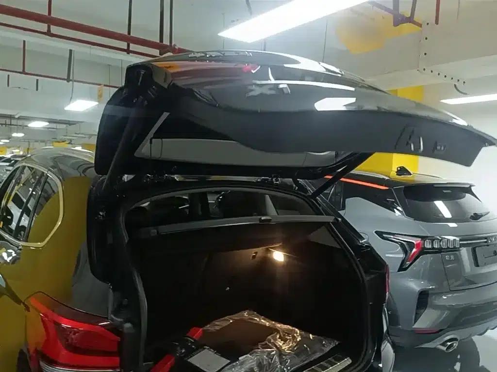 BMW X1 2021 sDrive25Li Leading Edition — миниатюра 19