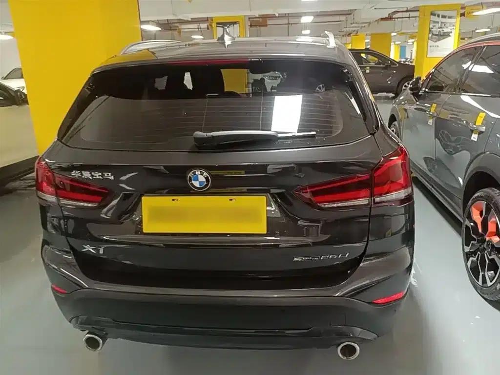 BMW X1 2021 sDrive25Li Leading Edition — миниатюра 6
