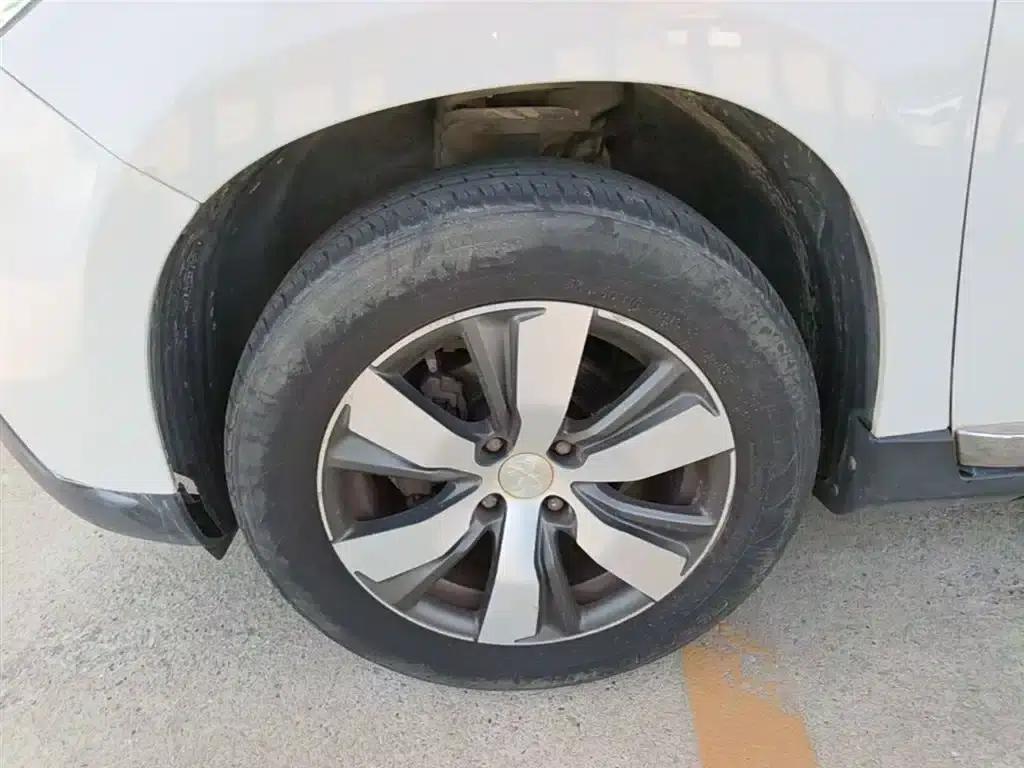 Peugeot 2008 2014 Model 1.6L Automatic Navigation Edition — миниатюра 23