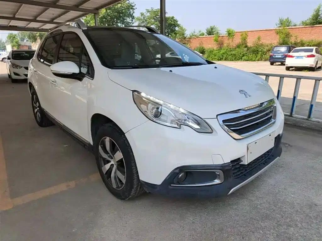 Peugeot 2008 2014 Model 1.6L Automatic Navigation Edition — миниатюра 4