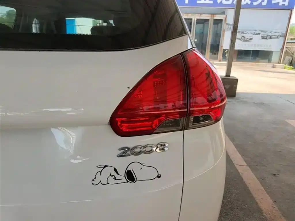 Peugeot 2008 2014 Model 1.6L Automatic Navigation Edition — миниатюра 8