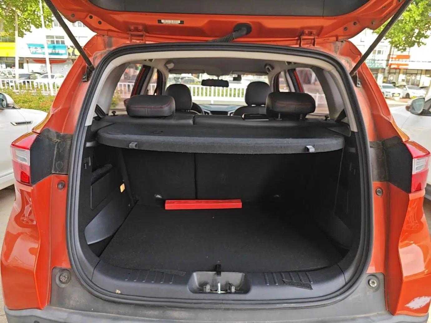 CHANGAN CS15 2016 1.5L Manual Fashion Edition — миниатюра 22