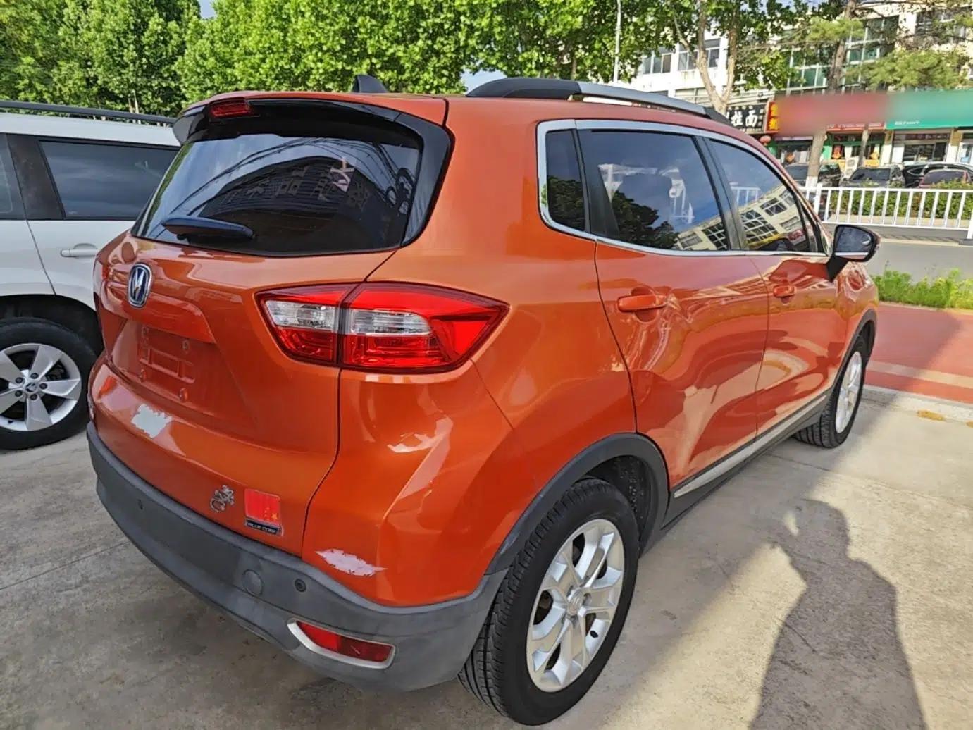 CHANGAN CS15 2016 1.5L Manual Fashion Edition — миниатюра 6