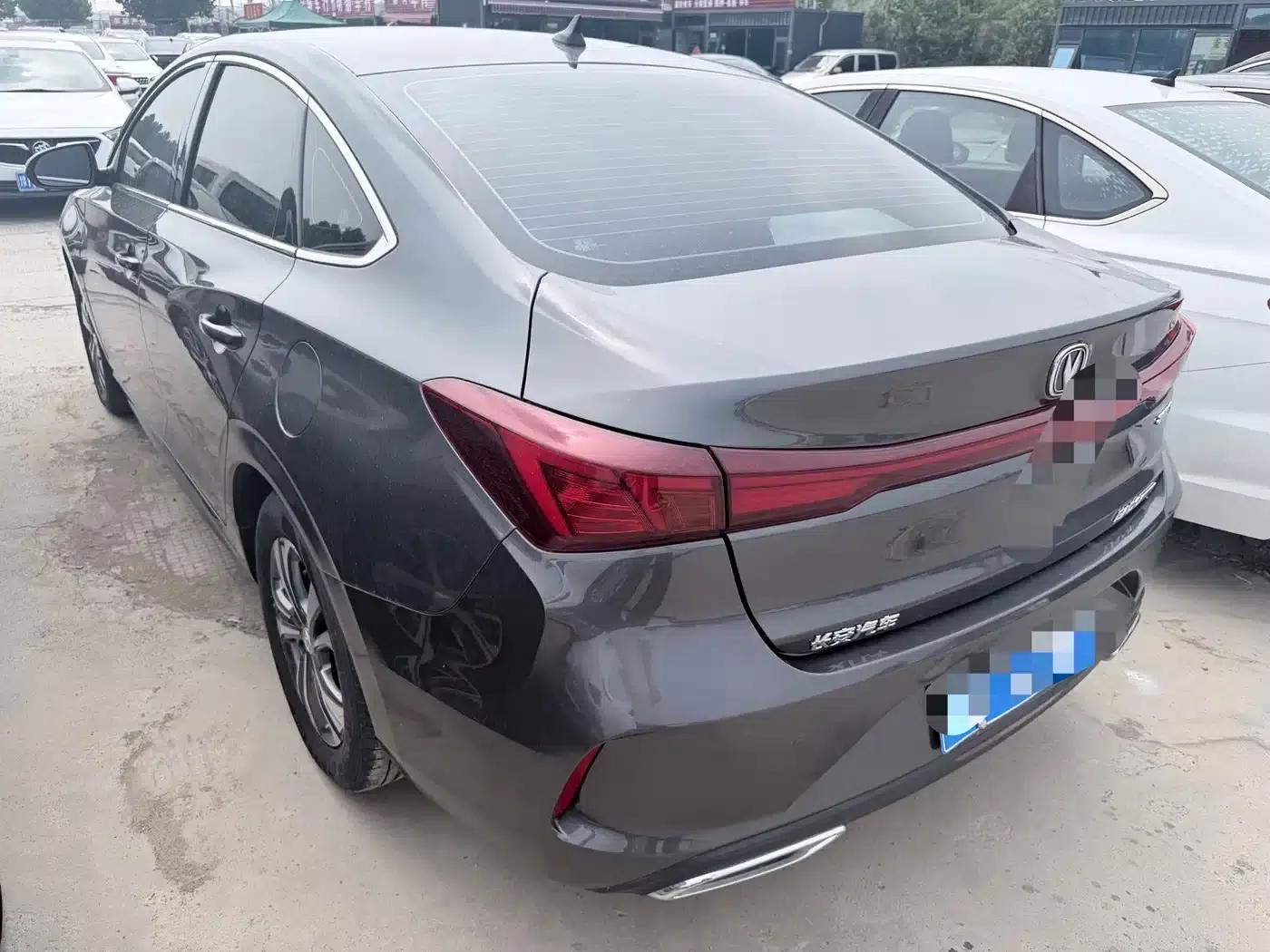 Changan Eado 2023 Enjoy Edition PLUS Blue Whale NE 1.4T GDI DCT Premium Edition — миниатюра 7