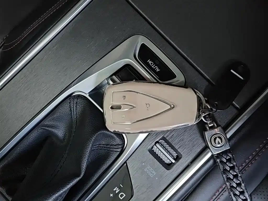 Changan CS75 2022 Blue Whale Edition 1.5T DCT Luxury Model — миниатюра 9