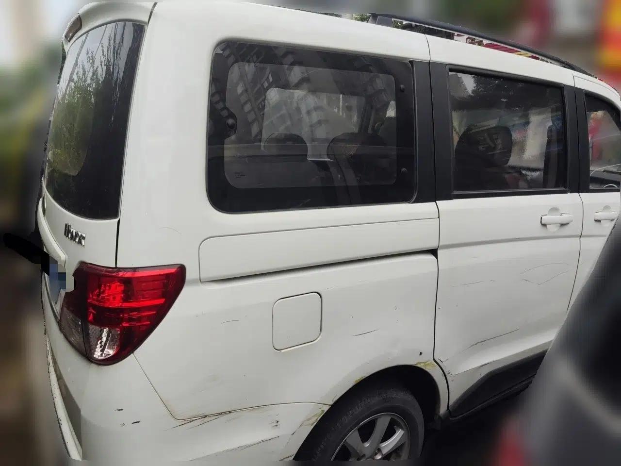 CHANGAN KAICHENG Ounuo S 2014 1.5L Elite Model — миниатюра 6