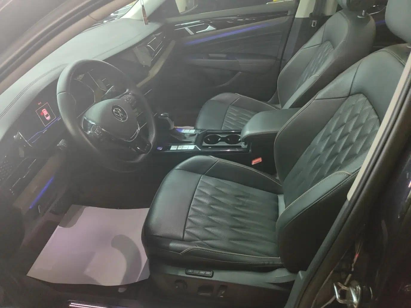 Volkswagen Passat 2020 Revised Version 330TSI Luxury Edition China VI Standard — миниатюра 17