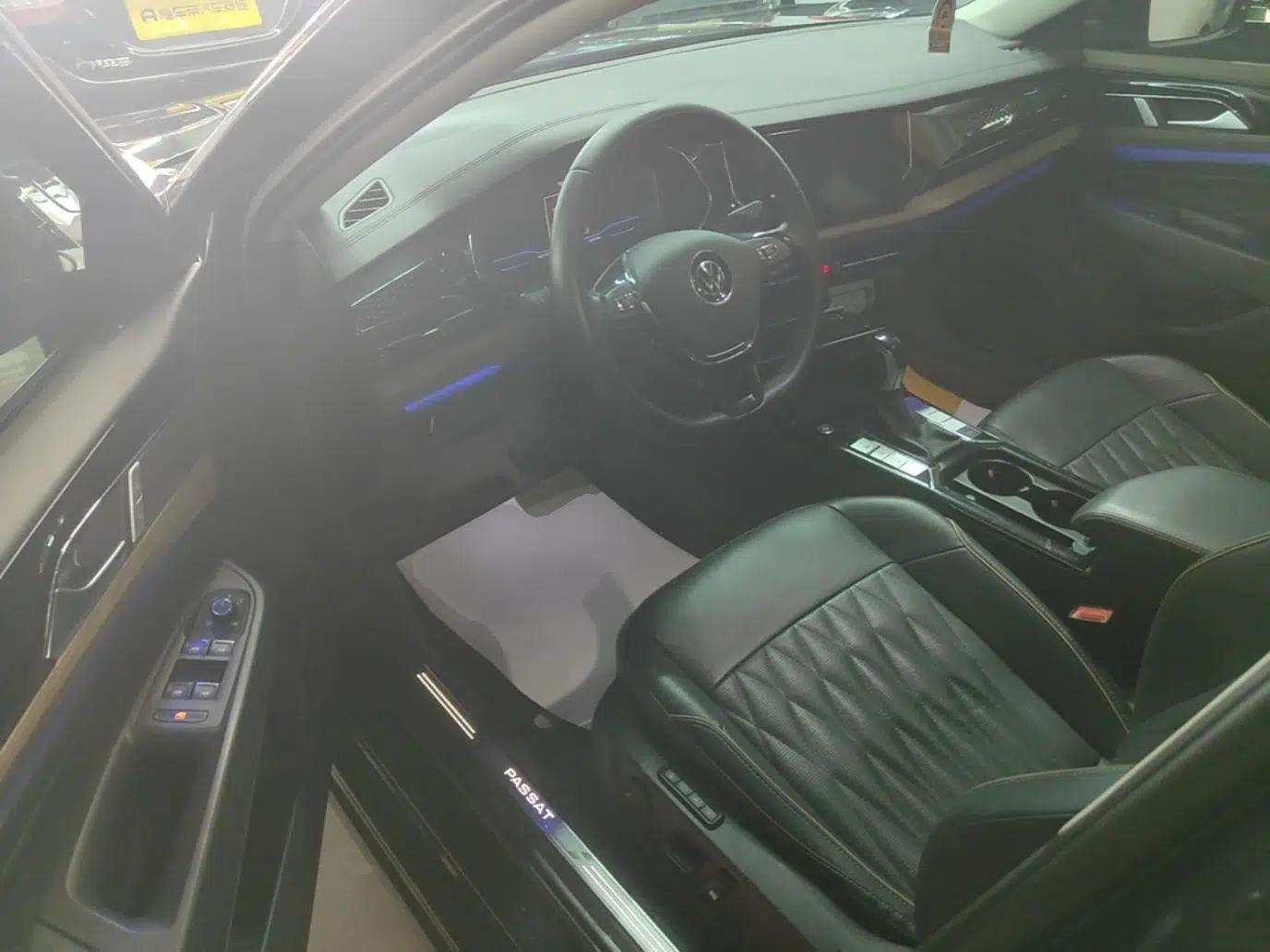 Volkswagen Passat 2020 Revised Version 330TSI Luxury Edition China VI Standard — миниатюра 18
