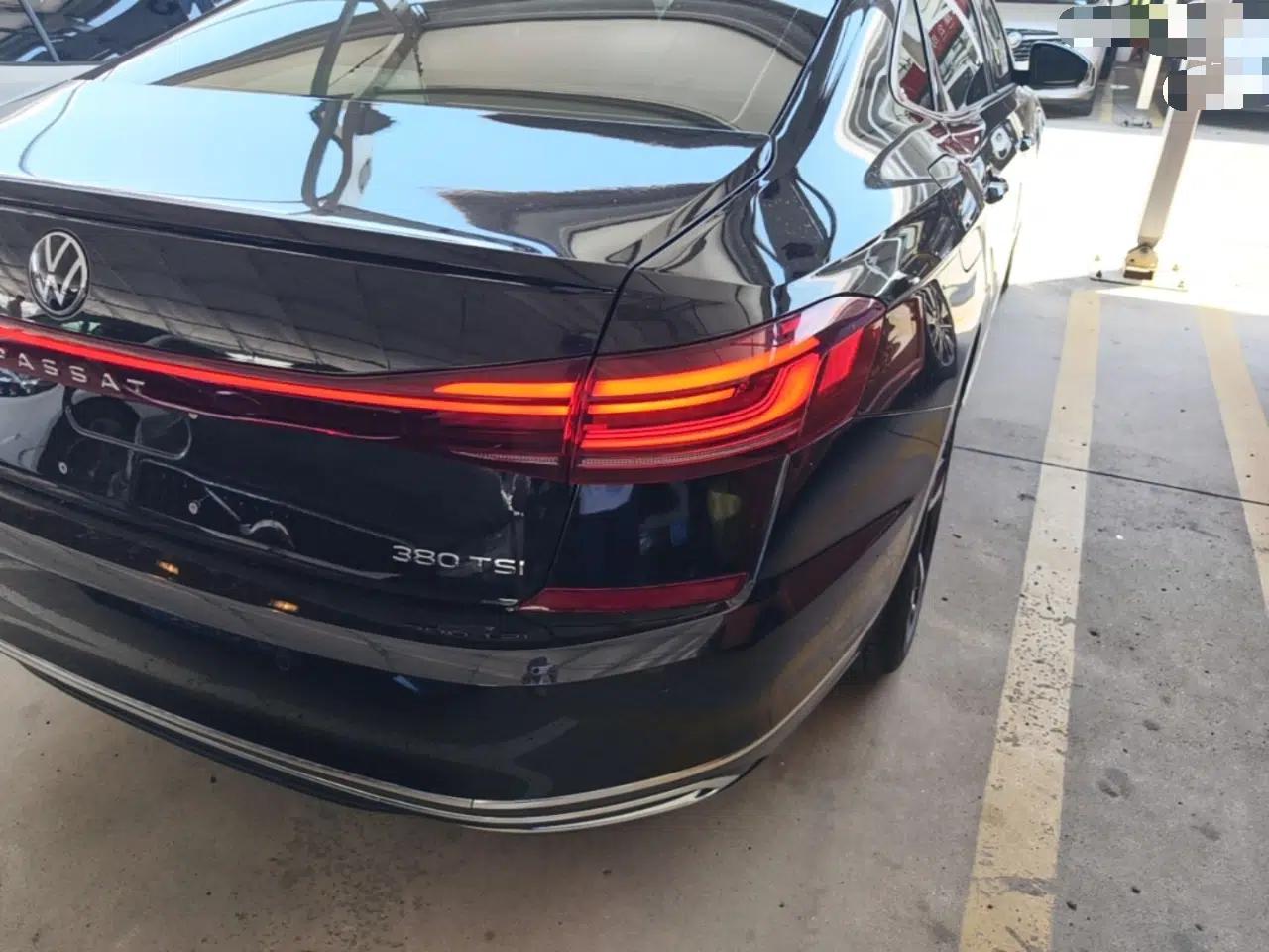 Volkswagen Passat 2026 Model, Outstanding 380TSI Xingkong Longteng Edition — миниатюра 9