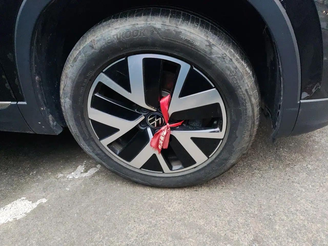 Volkswagen Tayron 2025 Zhongxiang Version 300TSI — миниатюра 8
