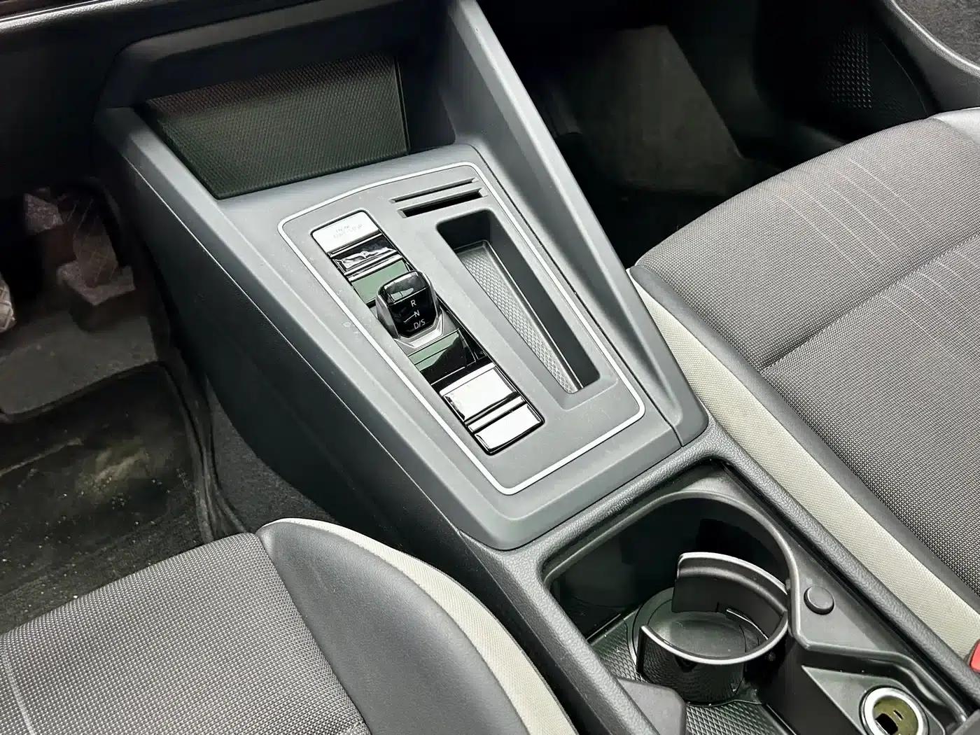 2023 Golf 280TSI DSG R-Line — миниатюра 22