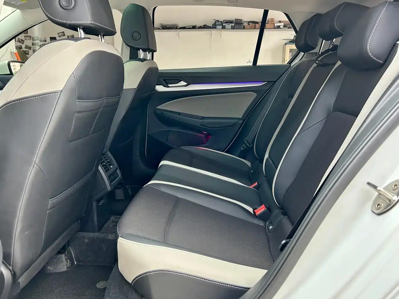 2023 Golf 280TSI DSG R-Line — миниатюра 9