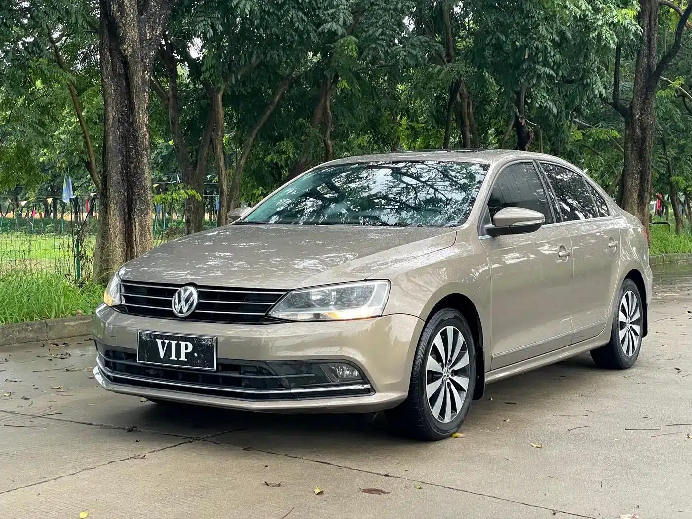 2017 Volkswagen Sagitar 1.6L Automatic Comfort Edition — миниатюра 1