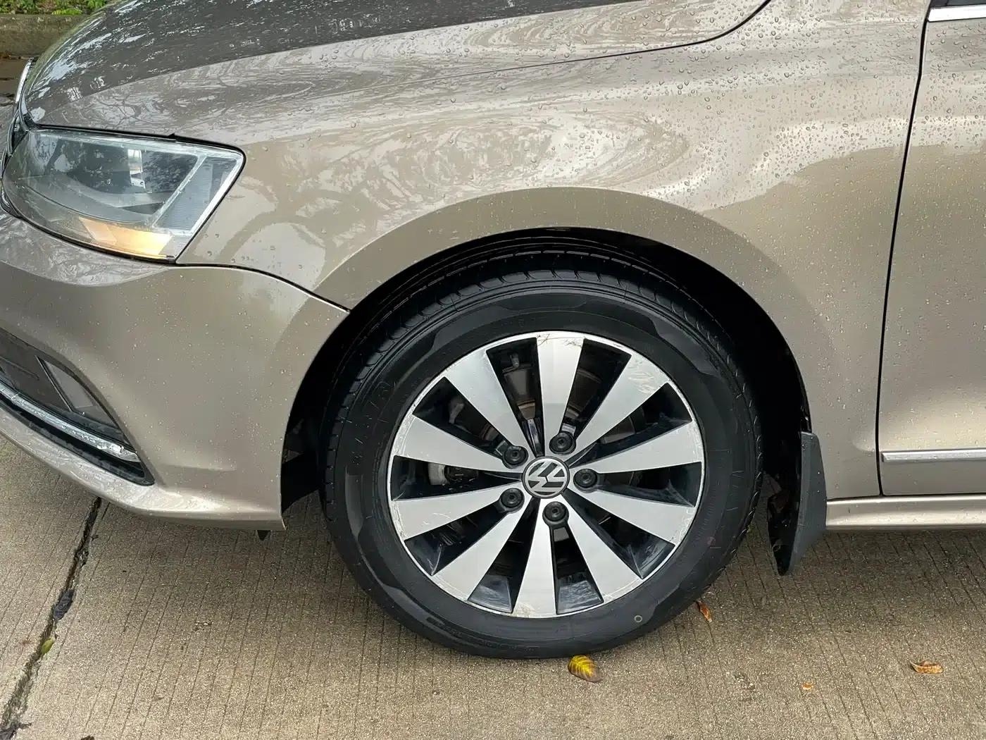 2017 Volkswagen Sagitar 1.6L Automatic Comfort Edition — миниатюра 3