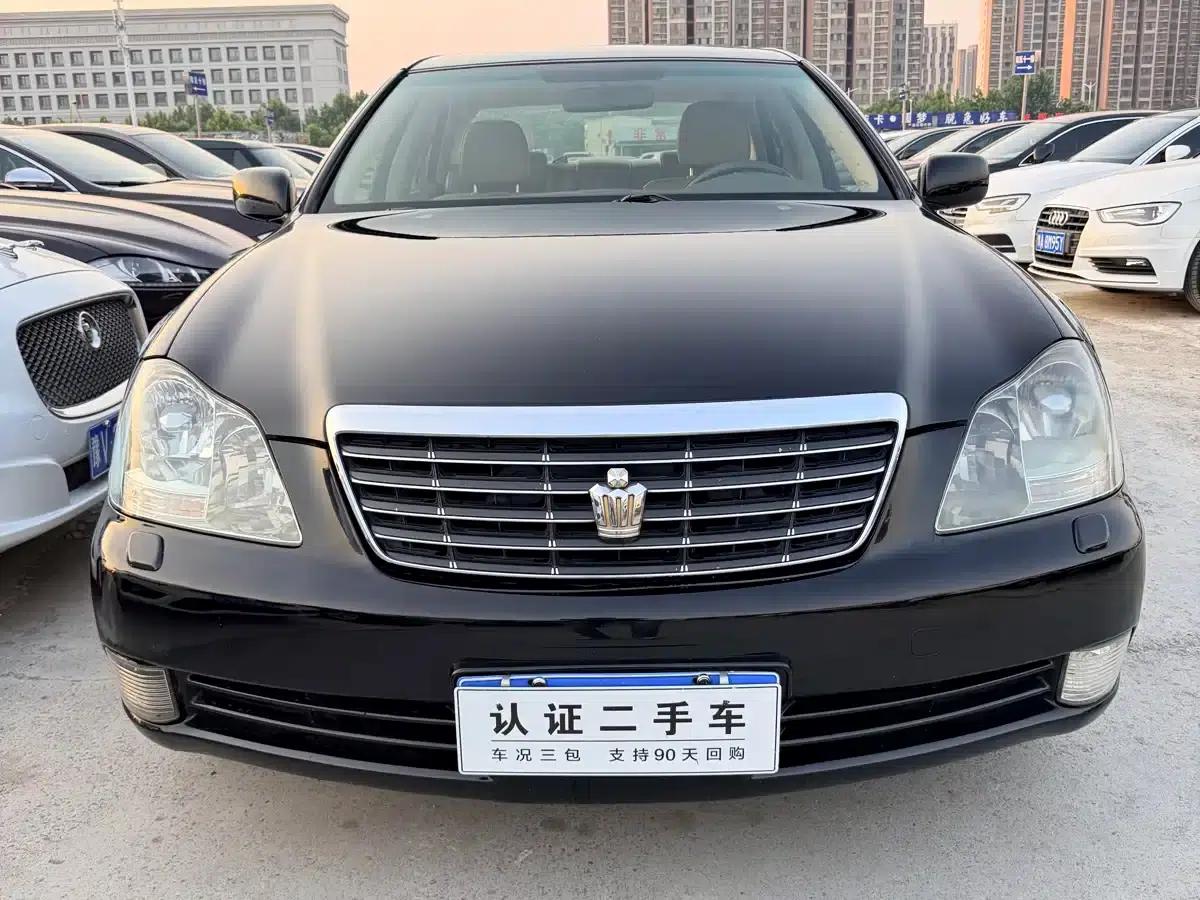 Crown 2005 3.0L Royal Saloon — миниатюра 2