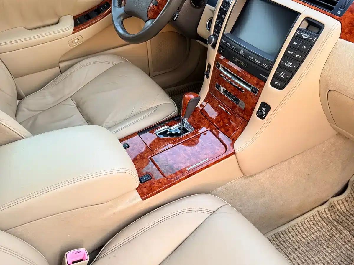 Crown 2005 3.0L Royal Saloon — миниатюра 19