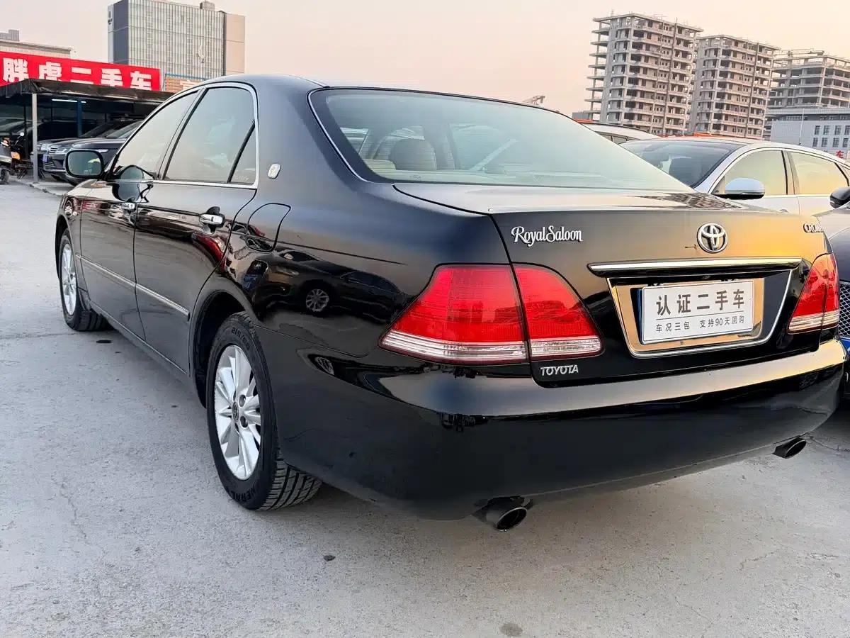 Crown 2005 3.0L Royal Saloon — миниатюра 4