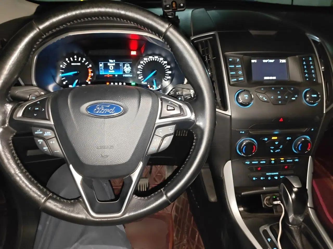 Ford Edge 2018 EcoBoost 245 Two-Wheel-Drive Platinum Edition 7-Seater China V Emission Standard — миниатюра 9