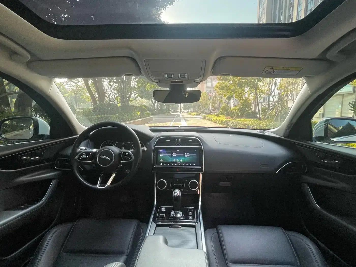 Jaguar XEL 2020 2.0T 200PS S Progressive Elegance Edition — миниатюра 7
