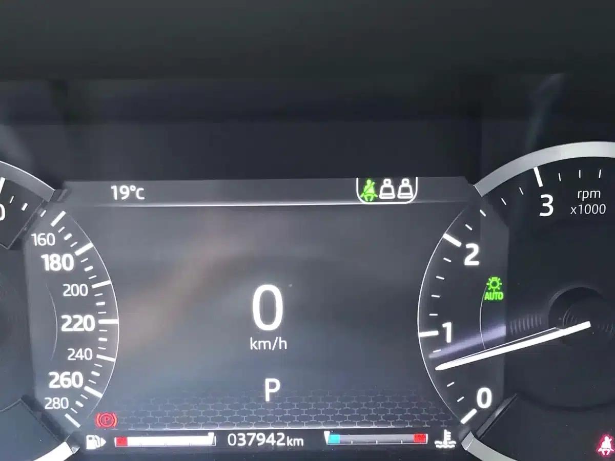 Jaguar XEL 2020 2.0T 200PS S Progressive Elegance Edition — миниатюра 9