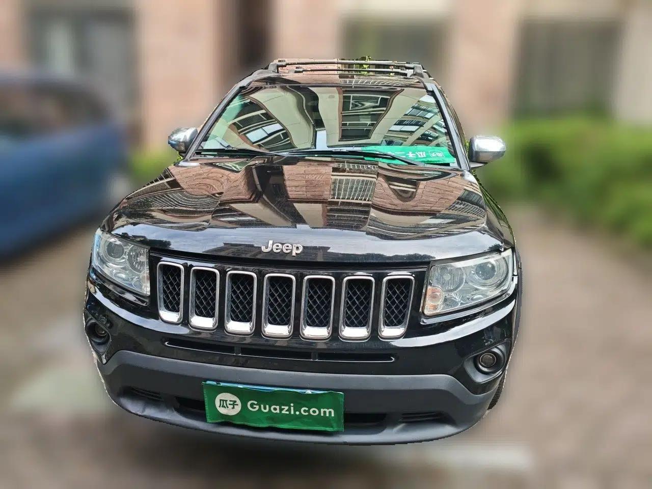 Jeep Compass 2011 2.4L four-wheel drive luxury version — миниатюра 2