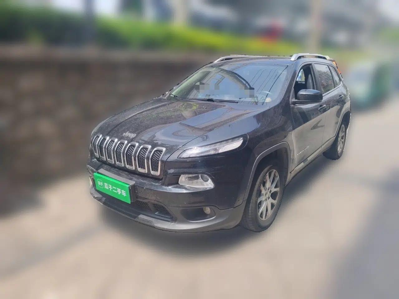 Jeep Cherokee 2016 2.4L Leading Edition — миниатюра 1