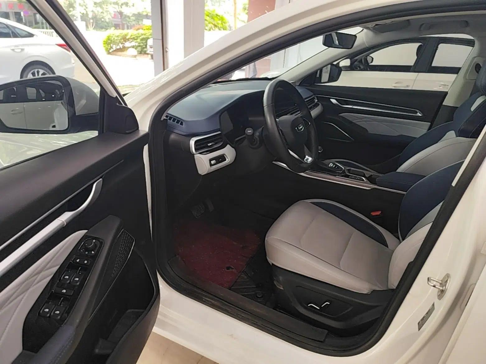 Geely Auto Emgrand 2022 4th Generation 1.5L CVT Flagship Model — миниатюра 18
