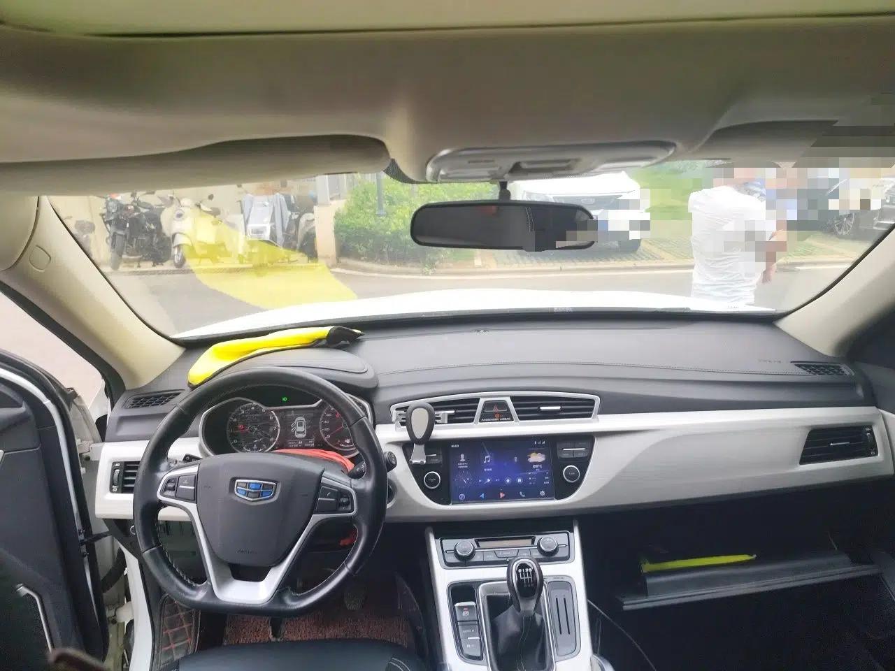 Geely Auto Emgrand X7 Sport 2018 2.0L Manual Two-Wheel Drive Zhiya Version — миниатюра 9