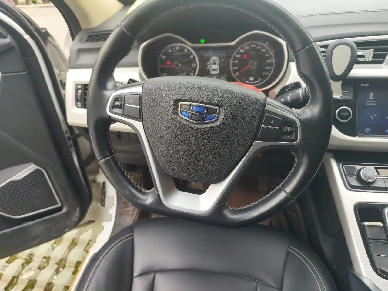 Geely Auto Emgrand X7 Sport 2018 2.0L Manual Two-Wheel Drive Zhiya Version — миниатюра 10