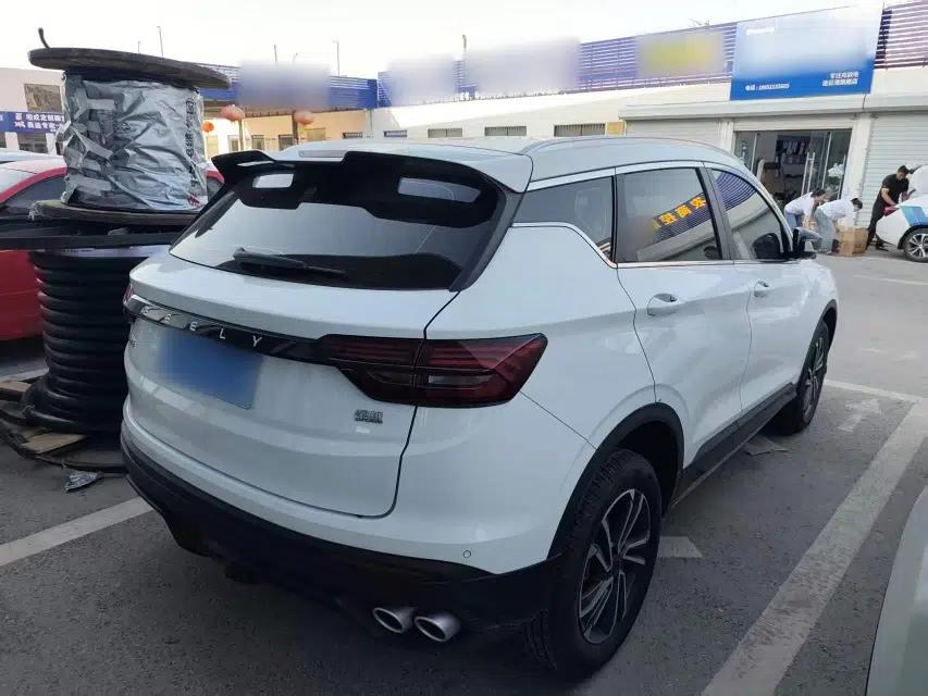 Geely Auto Coolray 2023 1.5T DCT Platinum Edition — миниатюра 3