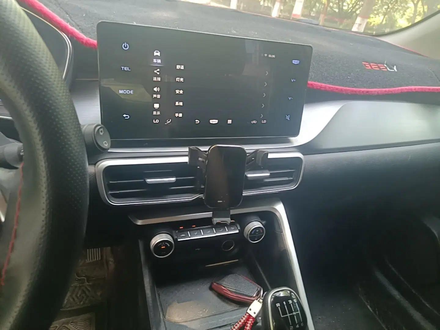 Geely Auto Coolray 2021 1.4T Manual Gold Edition — миниатюра 20