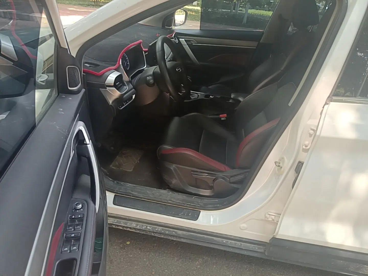 Geely Auto Coolray 2021 1.4T Manual Gold Edition — миниатюра 23