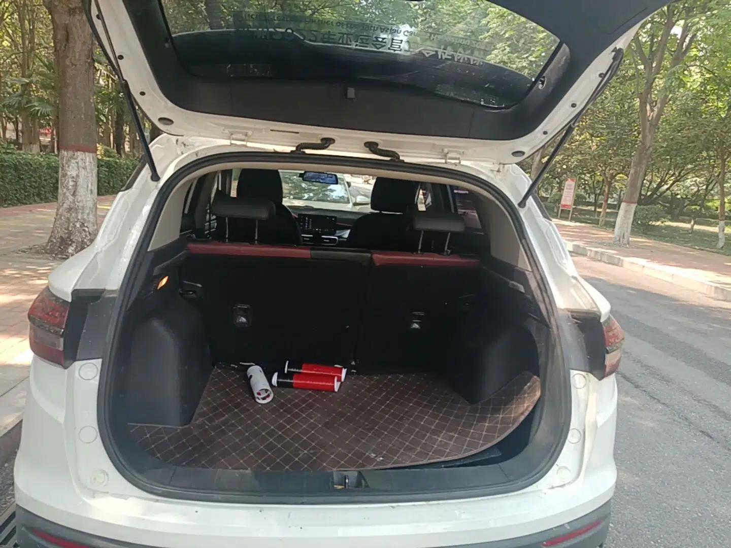 Geely Auto Coolray 2021 1.4T Manual Gold Edition — миниатюра 27