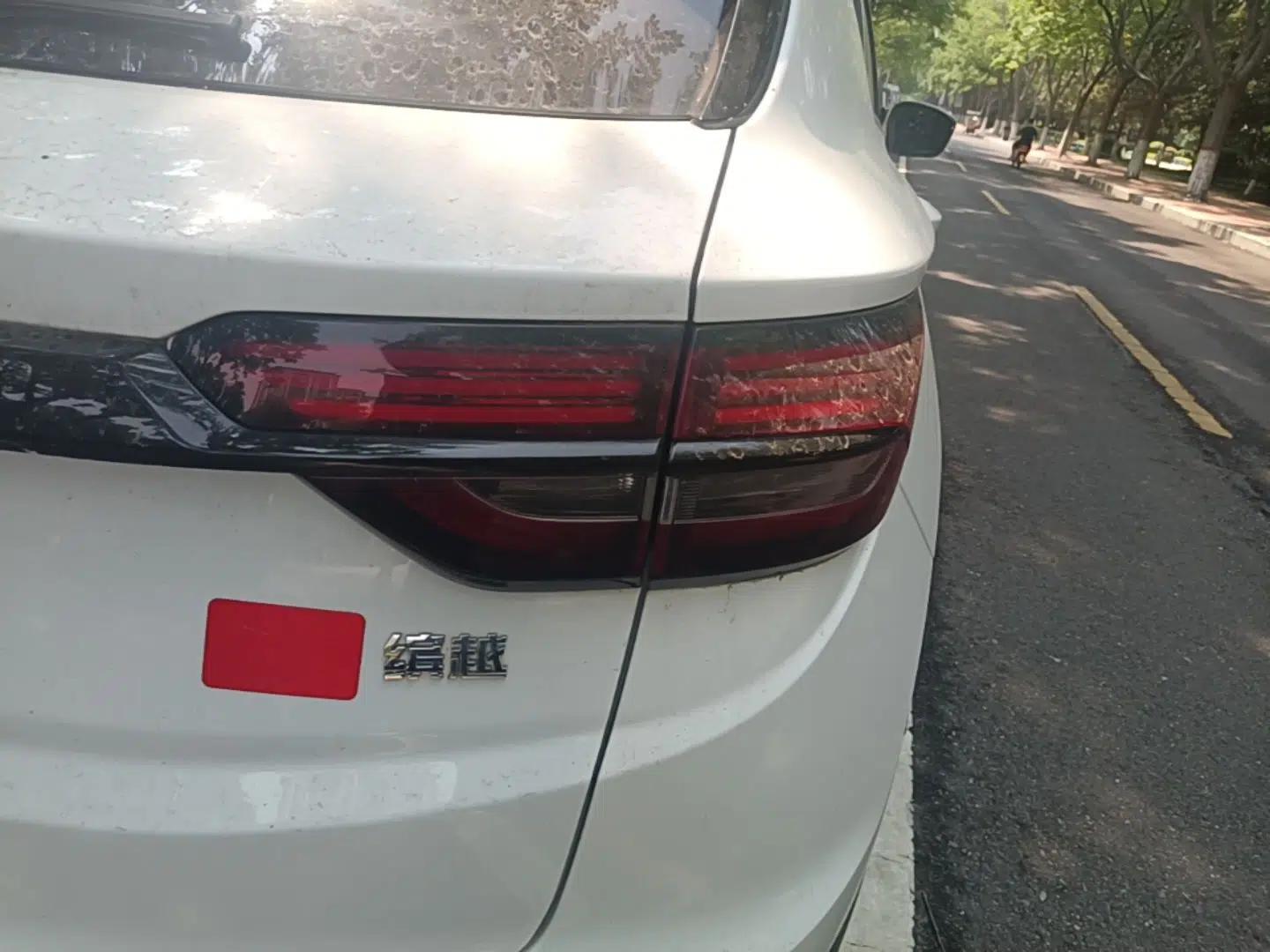 Geely Auto Coolray 2021 1.4T Manual Gold Edition — миниатюра 9