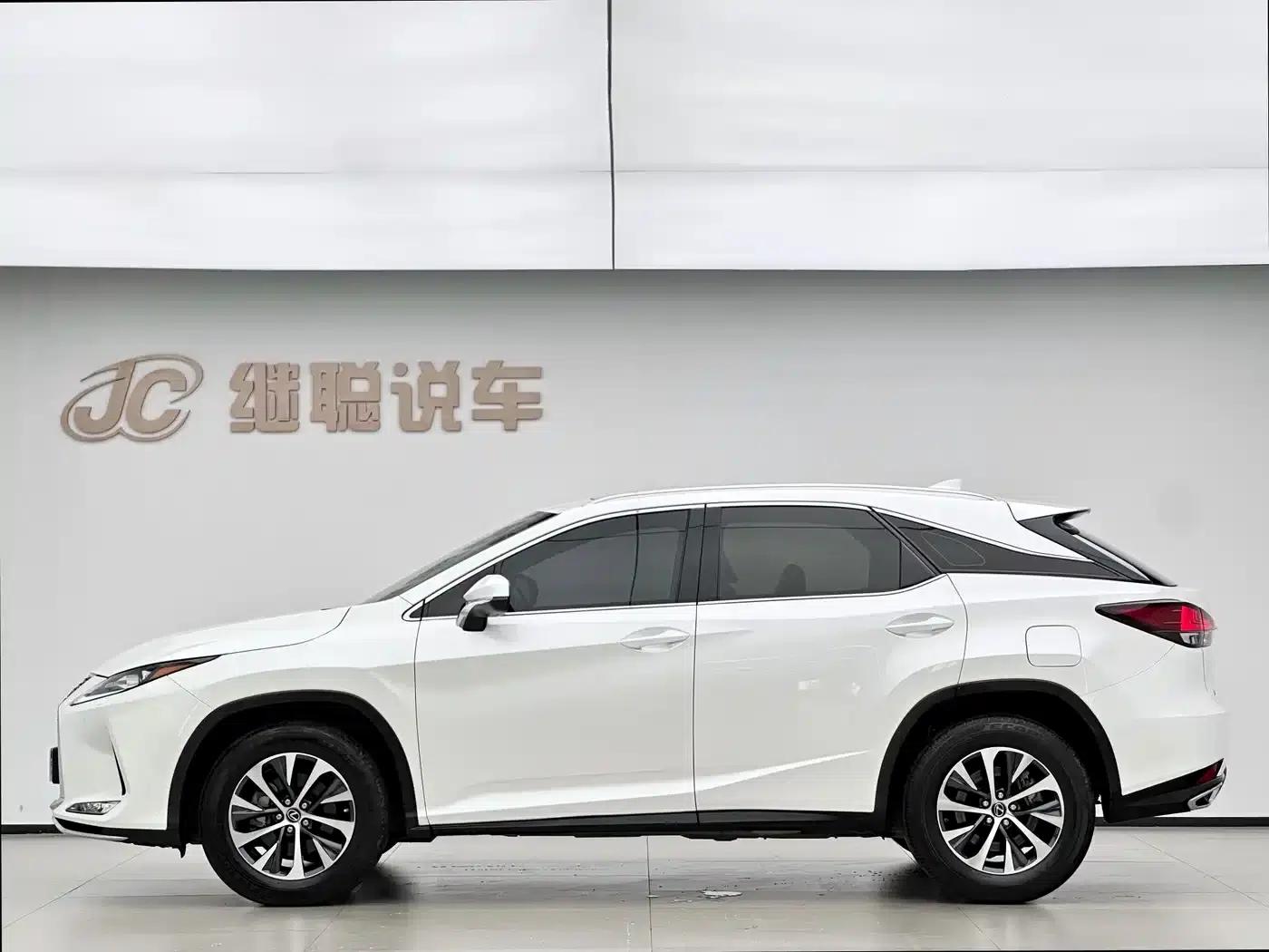 Lexus RX 2020 Facelift 300 2WD Elite Edition — миниатюра 3
