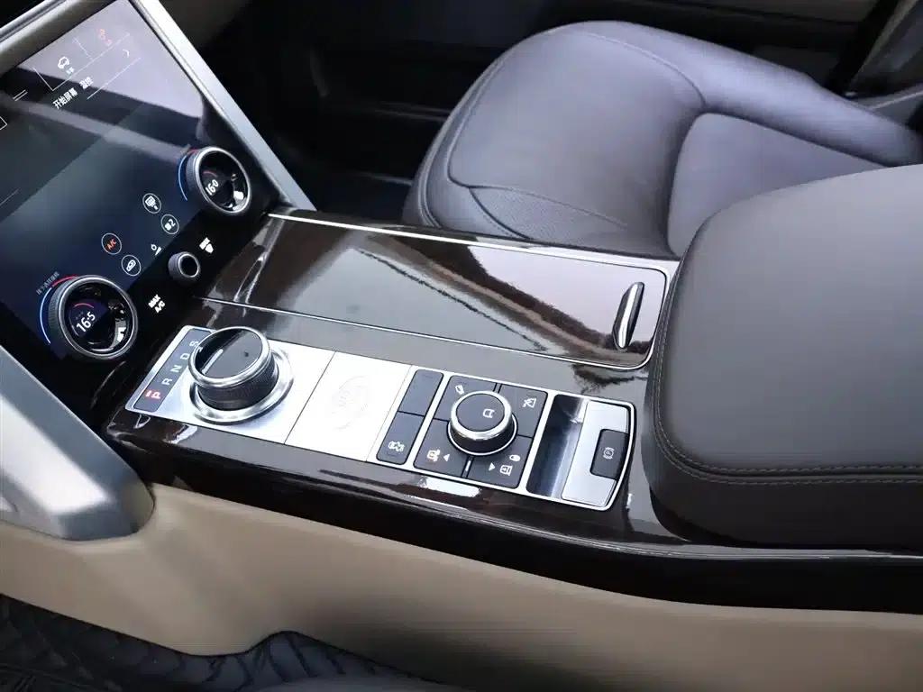 Range Rover 2022 3.0 L6 360PS Legendary Edition — миниатюра 12