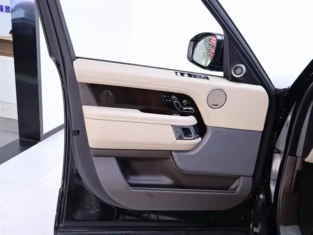 Range Rover 2022 3.0 L6 360PS Legendary Edition — миниатюра 18
