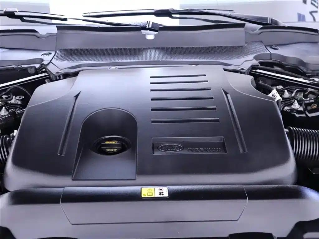 Range Rover 2022 3.0 L6 360PS Legendary Edition — миниатюра 25