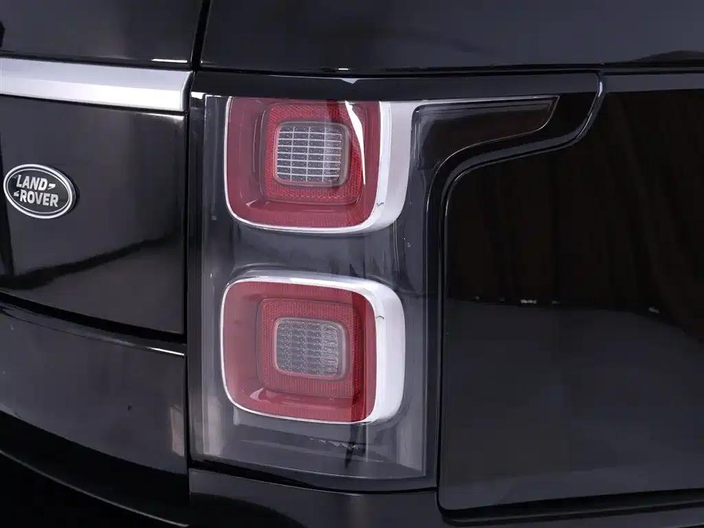 Range Rover 2022 3.0 L6 360PS Legendary Edition — миниатюра 9
