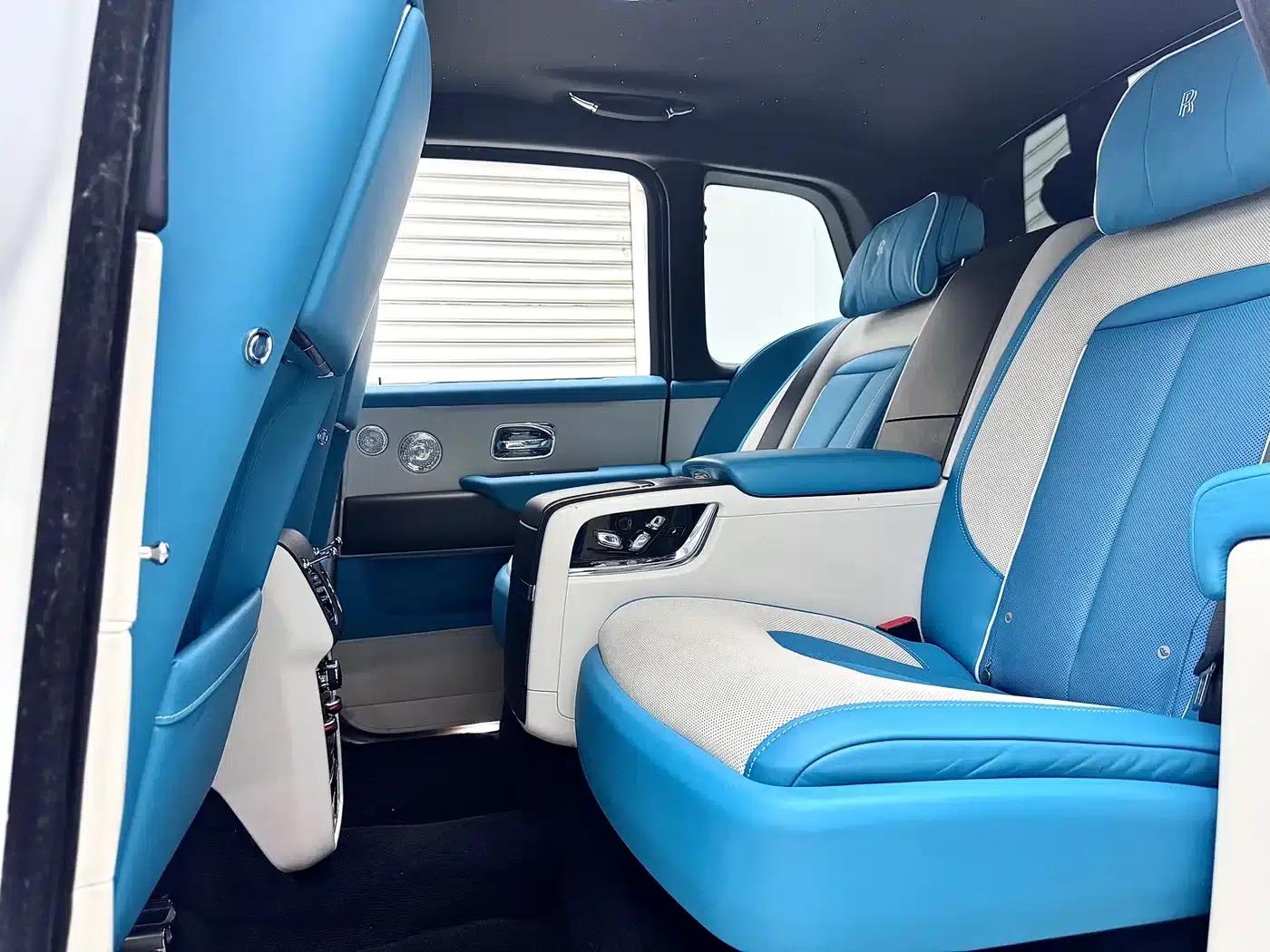 2018 Cullinan, four-seater version — миниатюра 13